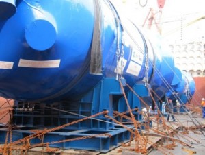 Perfect Lashing on barge Pic_b